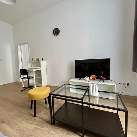 Centre By The River Lejlighed *