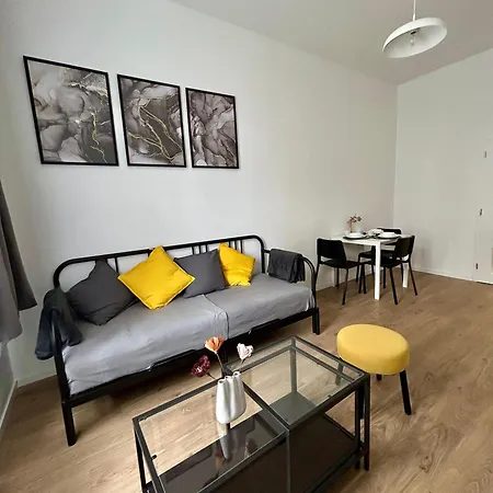 Centre By The River Prag